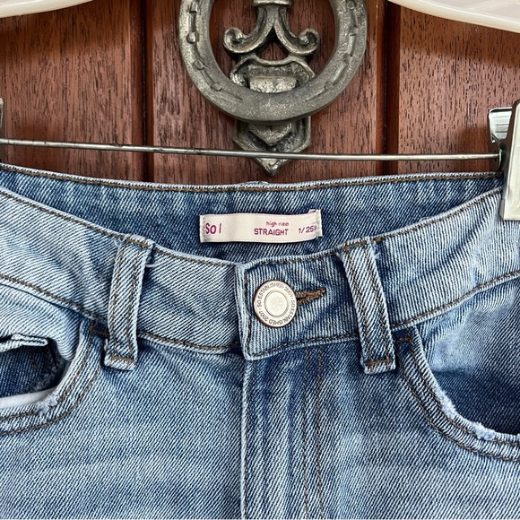 Sol Distressed Straight Leg Jeans - Picture 4 of 8